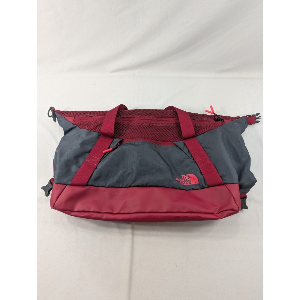 The North Face Apex Gym 32L nylon gym travel duffel bag Red Gray